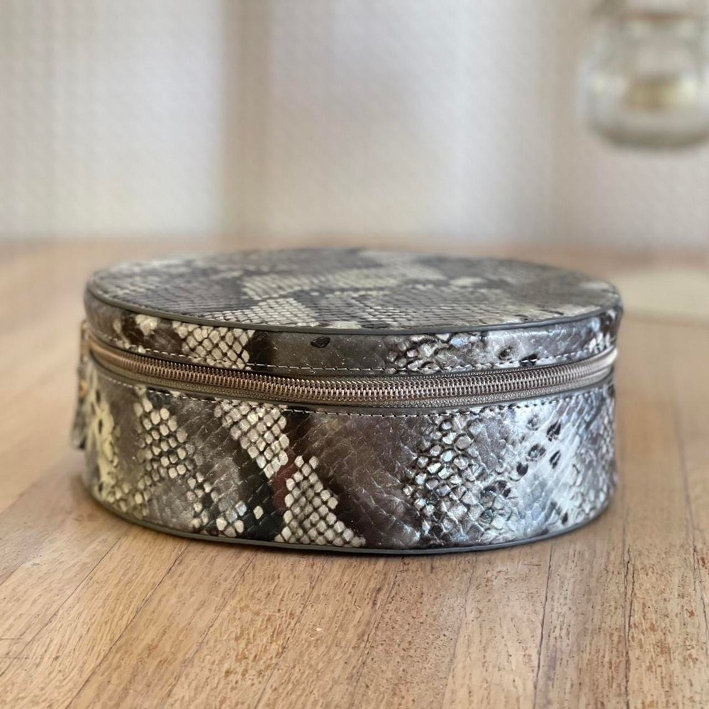 ANISA Snakeskin‎ Metallic Print Round Makeup Travel Case Bag Organizer